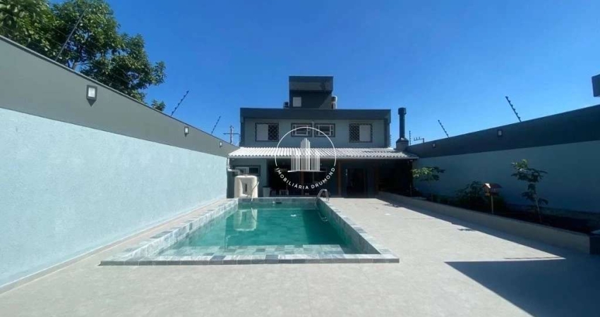 Casa 4 Quartos com 2 Suítes e 210m² - Balneário - JMS