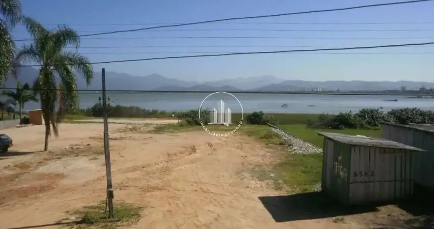 Terreno à venda na Rua Assis Brasil, 6544, Ponta de Baixo, São José