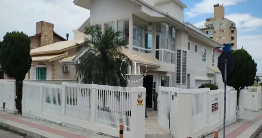 Casa com 3 quartos à venda na Rua Varese, 83, Pagani, Palhoça