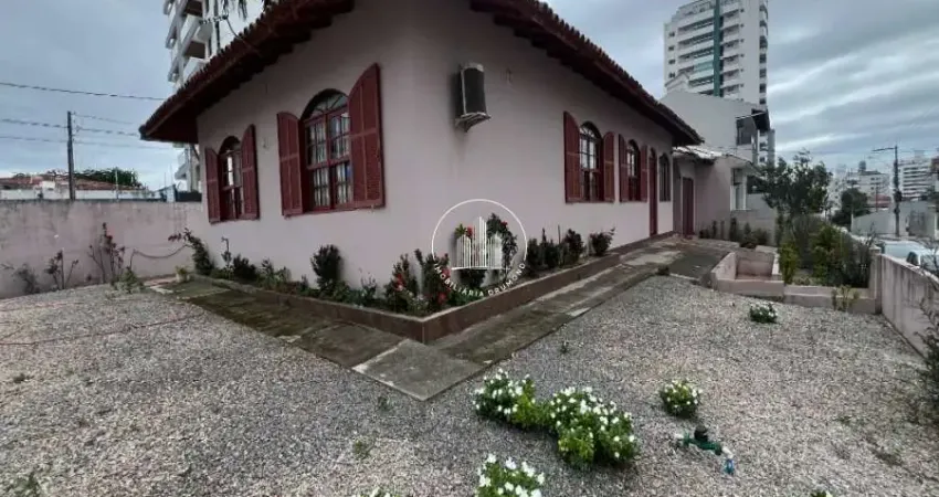 Casa 4 Quartos com 1 Suíte e 187m² - Barreiros