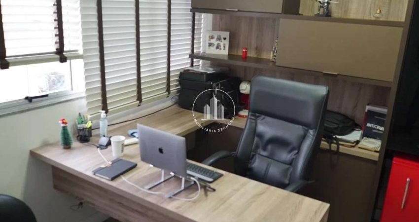 Sala Comercial à Venda – Rua Deodoro, Centro, Florianópolis
