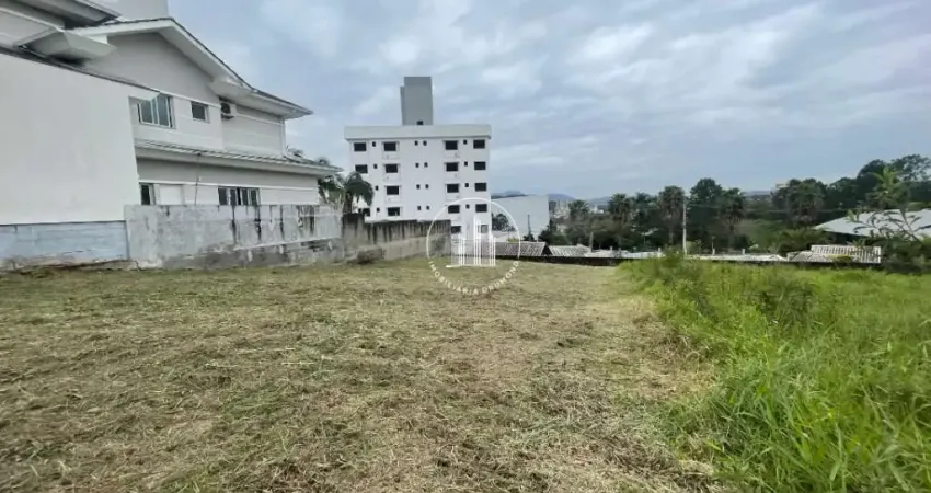 Terreno à venda na Rua dos Inambus, sn, Pedra Branca, Palhoça