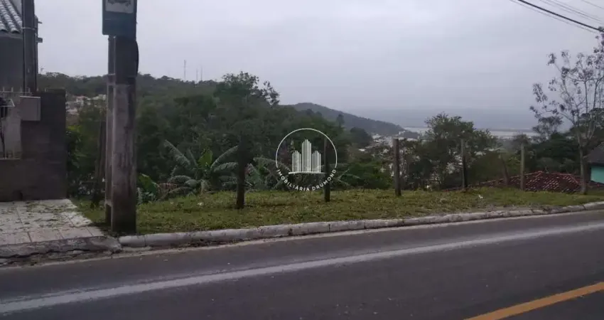 Terreno à venda na Rua Coletor Irineu Comelli, L 51, Centro, São José