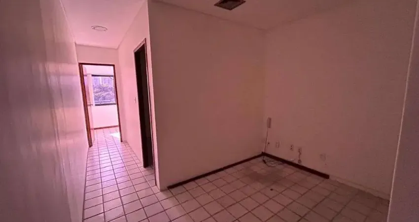 Sala comercial com 34m², bem planejada – Edifício Royal Trade– AV. ACM