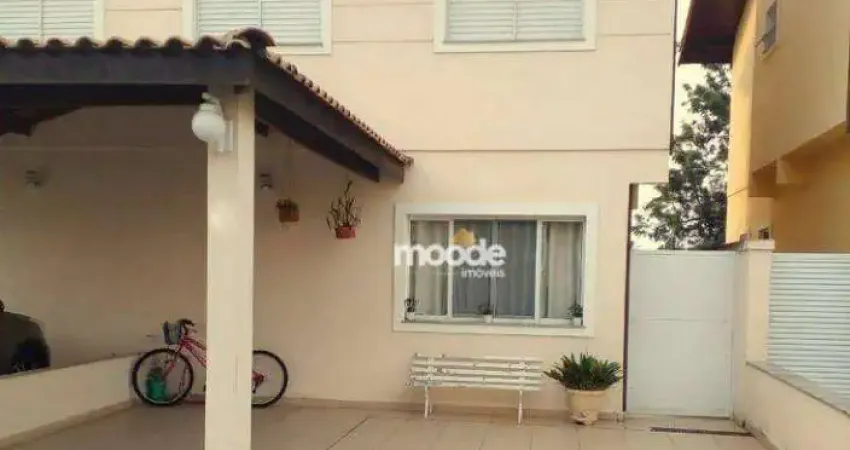 Casa de Condomínio com 3 Quartos e 4 banheiros à Venda, 200 m² por R$ 770.000