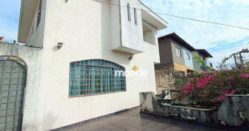 Sobrado com 3 dormitórios à venda, 242 m² por R$ 689.000,00 - Parque Ipê - São Paulo/SP