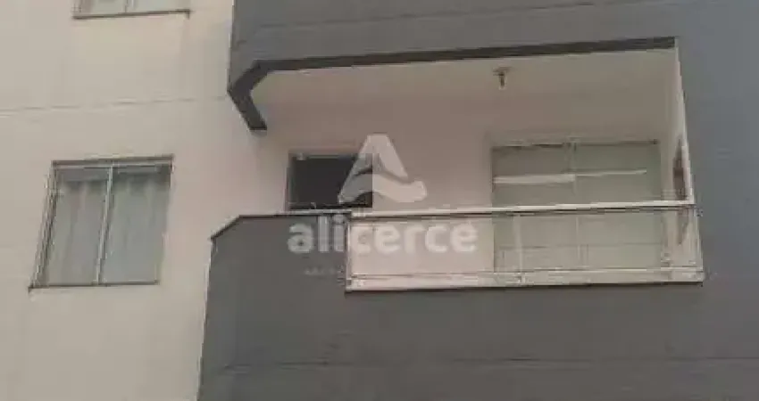 Preço reduzido! apartamento 2 dormitórios i 56 m² i 2 vagas de garagem – serraria, são josé/sc