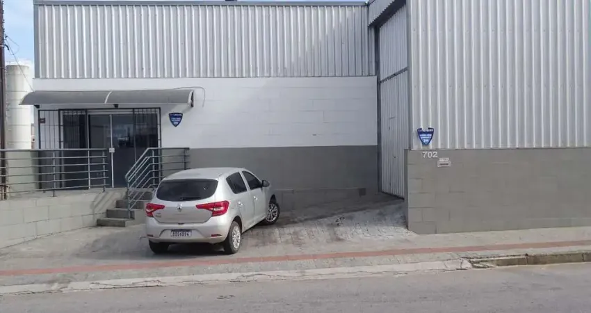 Barracão à venda com 1 quarto , 477m² em Serraria São José