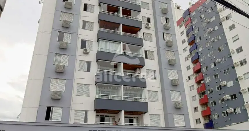 Apartamento à venda com 3 quartos 1 suíte, 98m² em Centro Palhoça
