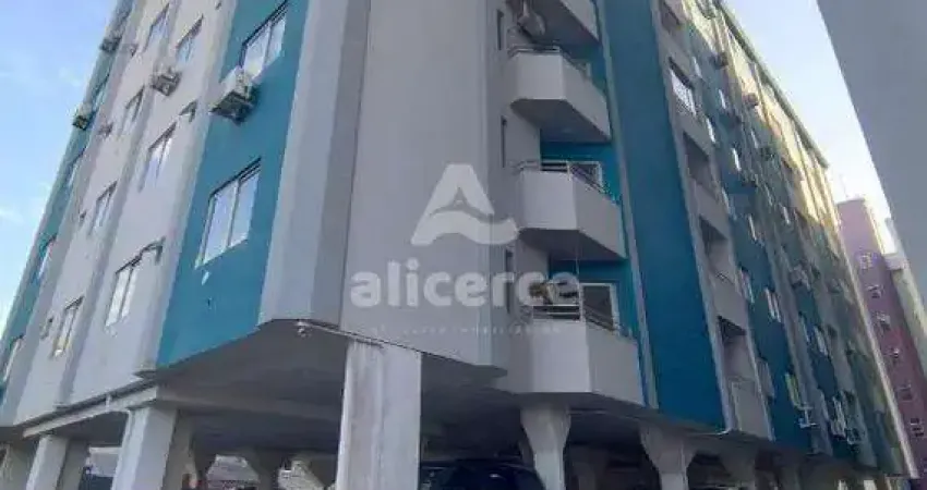 Apartamento semi mobiliado 2 dormitórios , elevador, piscina, barreiros, são josé/sc