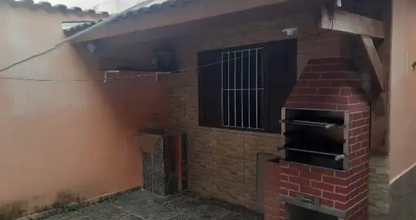 Casa no bairro belas artes, em itanhaém, litoral sul de são paulo, localizado lado praia.