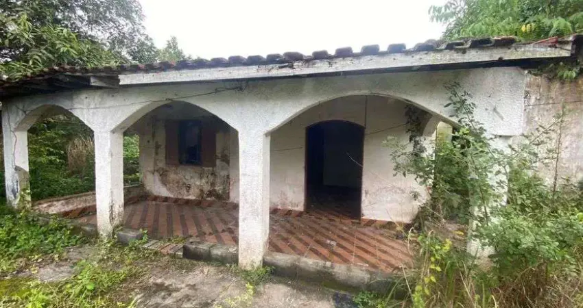 Terreno no bairro bopiranga, em itanhaém, litoral sul de são paulo, localizado lado serra, ficando à 500 metros da rodovia.