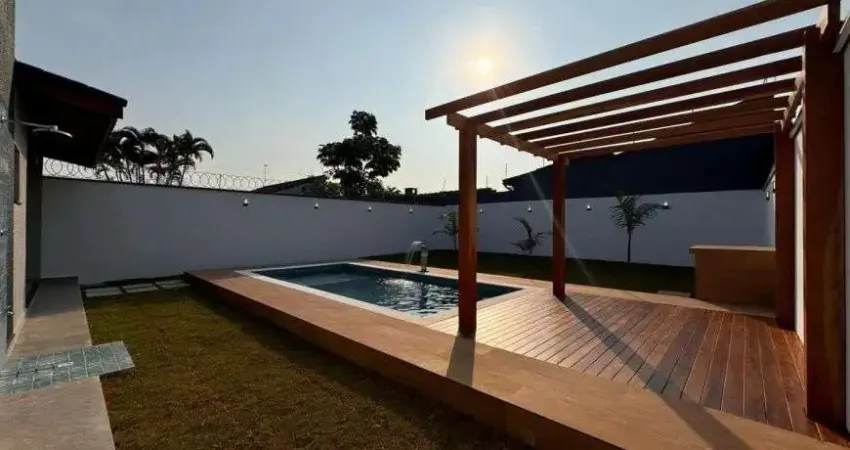 Casa no bairro cibratel 2, em itanhaém, litoral sul de são paulo, localizada no lado praia à 1000 metros do mar.