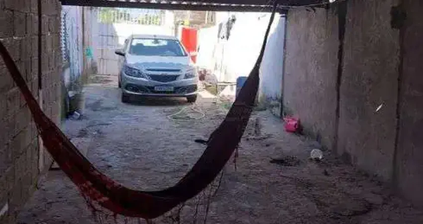 Casa no bairro caraguava , em peruíbe , localizado lado praia !