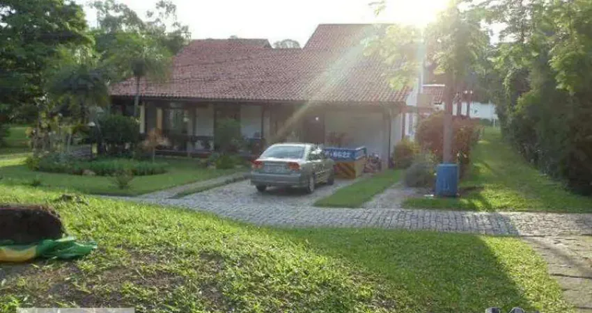 Casa alto padrão em condomínio. 550 m² por r$ 1.100.000 - maria paula - niterói/rj