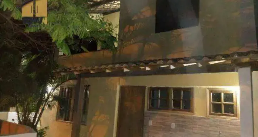 Casa com 2 quartos à venda na Rua Francisco da Costa Menezes, 36, Maravista, Niterói