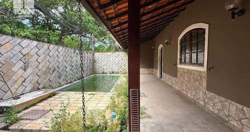 Excelente casa duplex, com 3 quartos, quintal, piscina maravista!