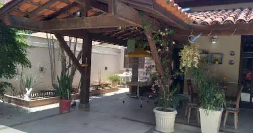 Casa com 3 dormitórios à venda, 150 m² por r$ 860.000,00 - itaipu - niterói/rj