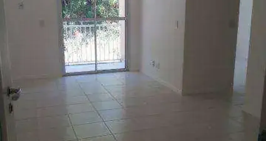 Apartamento com 2 dormitórios à venda, 62 m² por R$ 300.000 - Piratininga - Niterói/RJ