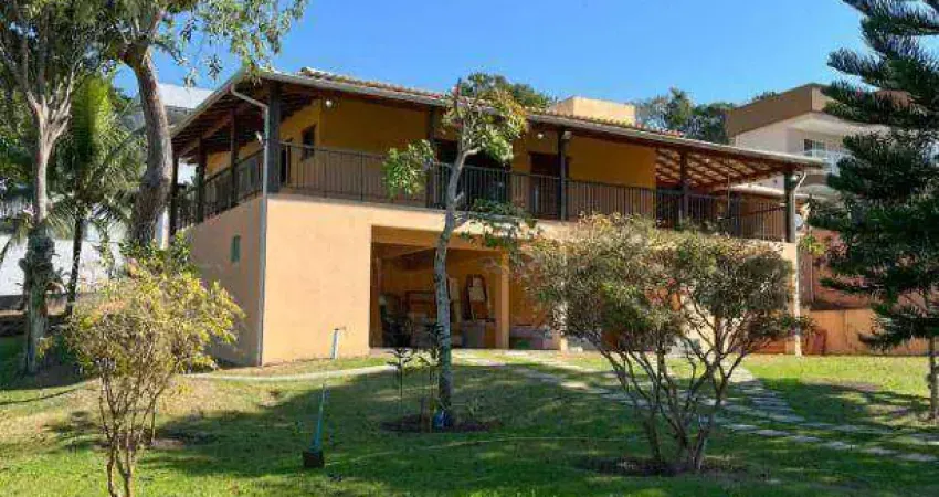 Casa com 3 dormitórios à venda, 400 m² por R$ 2.650.000,00 - Bela Vista - Guarapari/ES