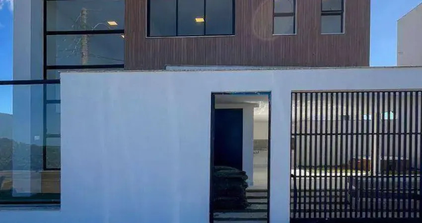 Casa com 3 dormitórios à venda, 170 m² por R$ 1.690.000,00 - Morro da Lagoa - Vila Velha/ES
