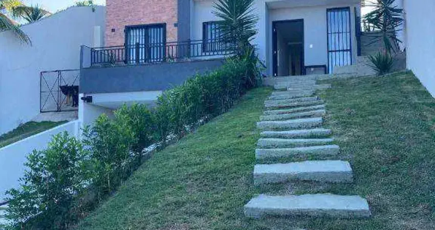 Casa com 3 dormitórios à venda, 240 m² por R$ 1.100.000 - São Francisco - Serra/ES