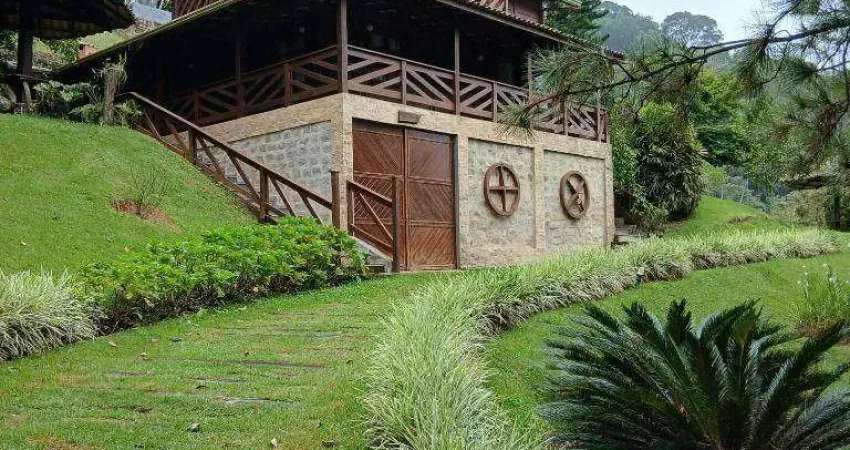 Casa com 5 dormitórios à venda, 500 m² por R$ 1.800.000,00 - Victor Hugo  - Marechal Floriano/ES
