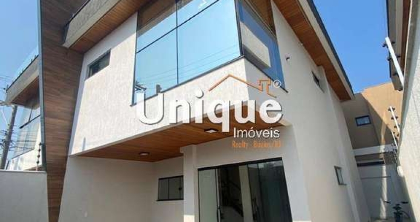 Casas, 136,53 m2. Novo Portinho - Cabo Frio, á venda por R$1.350.000,00