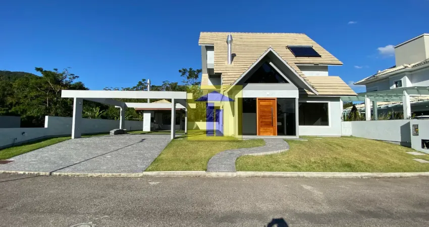 Casa à venda em condomínio fechado – Praia da Cachoeira do Bom Jesus