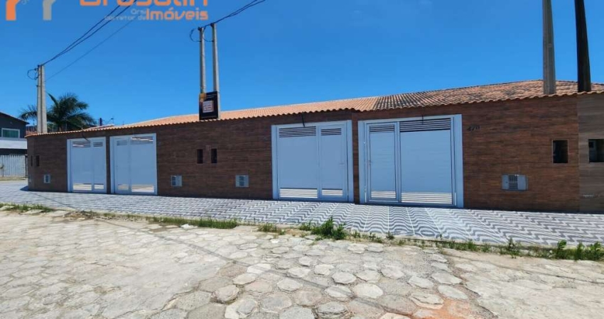 Casa Nova com Piscina - Bairro Residencial - Mongaguá