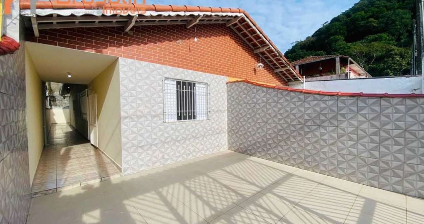 Casa 2 dormitórios, bairro do Itaóca, Mongaguá/SP