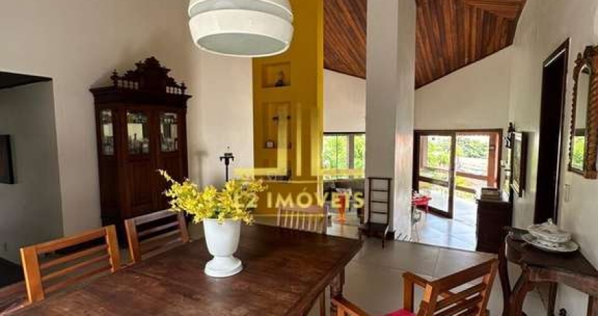 CASA DE LUXO - 3 QUARTOS SENDO 2 SUÍTES - HORTO FLORESTAL