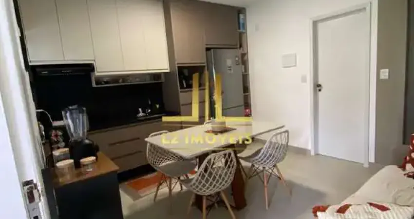 APARTAMENTO - 1/4 E SALA - PORTEIRA FECHADA - FAROL DE ITAPUÃ