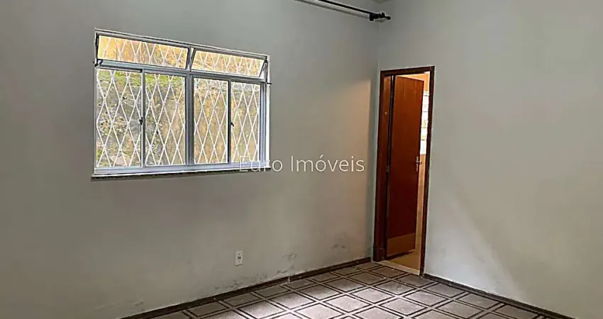 Casa com 6 quartos à venda na Rua Barão de São Marcelino, Passos, Juiz de Fora