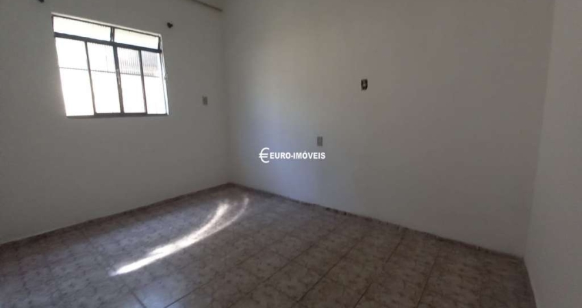 Casa com 3 quartos à venda na Rua Professor Villas Bouçada, Santos Dumont, Juiz de Fora