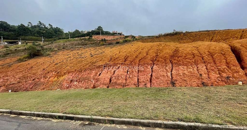 Terreno em condomínio fechado à venda na Rua Octávio Malvaccini, São Pedro, Juiz de Fora