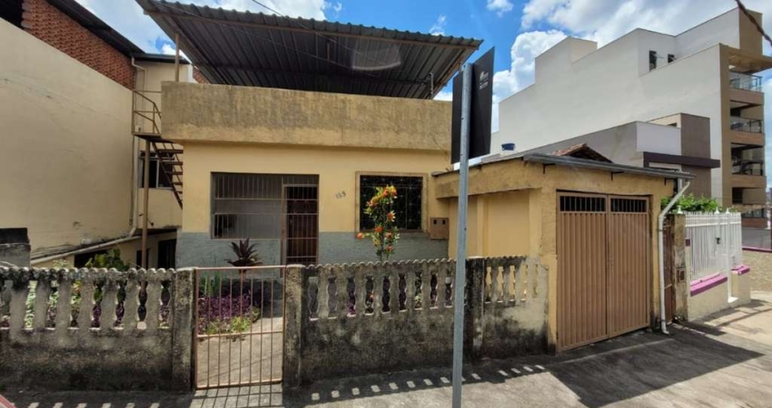Casa com 2 quartos à venda no São Mateus, Juiz de Fora 