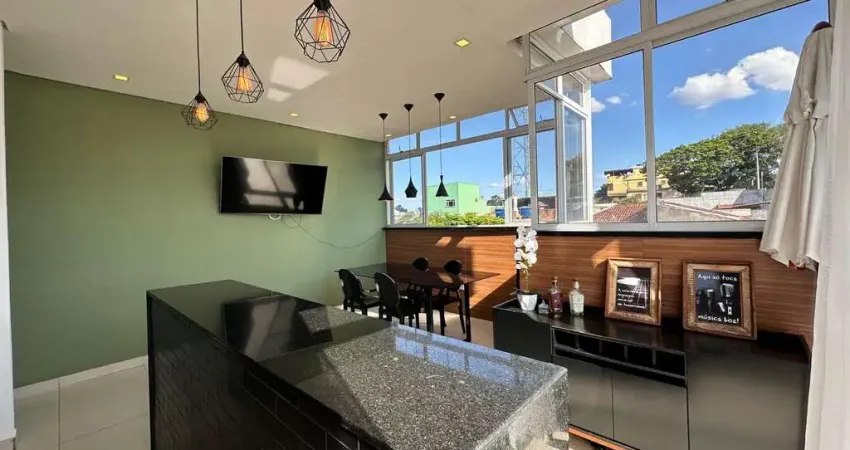 Cobertura duplex 2 quartos, espaço gourmet amplo, 102m² em São Pedro.