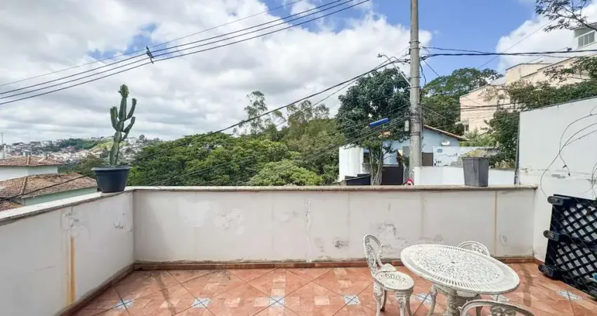 Casa 3 quartos, 2 vagas, 126m² a venda em São Pedro, Juiz de Fora