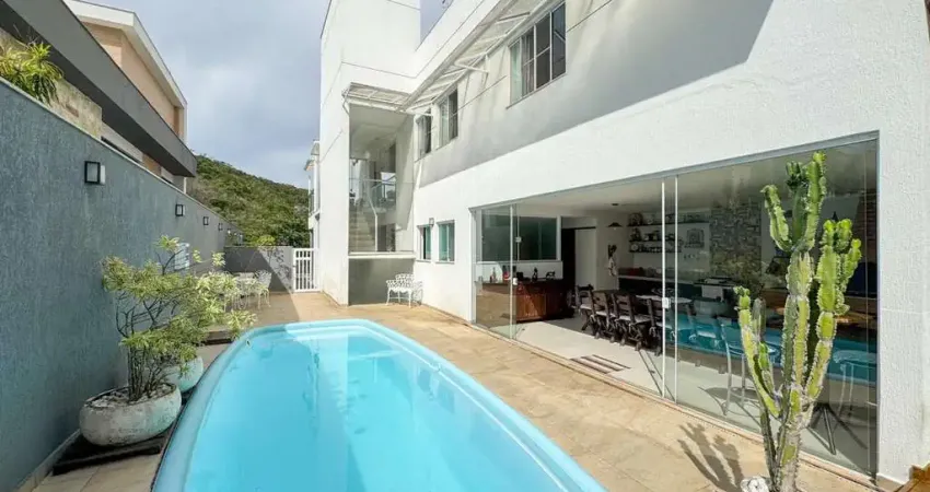 Casa em condomínio fechado com 3 quartos à venda na Rua Joaquim Honório Loures, Nova Gramado, Juiz de Fora