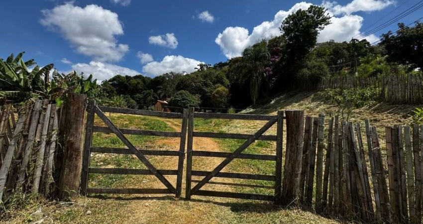 Terreno à venda no São Pedro, Juiz de Fora 
