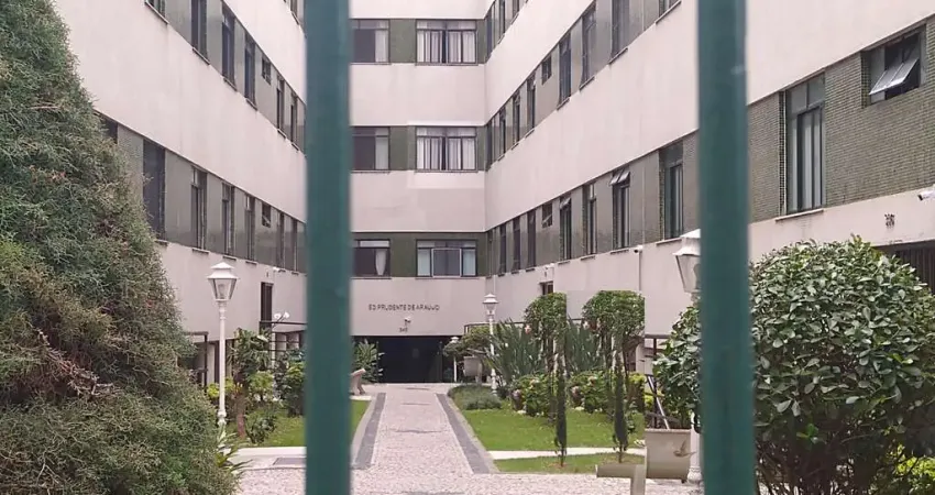 Apartamento com 3 quartos na parte plana do Granbery