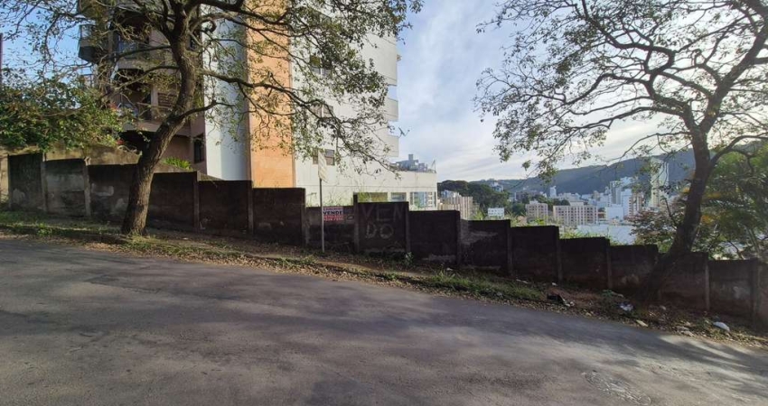 Lote no Granbery com 371m², Juiz de Fora