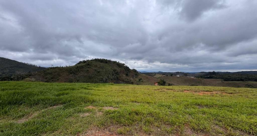 Terreno em condomínio fechado à venda no Villagio da Serra, Juiz de Fora 