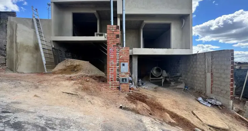 Casa com 3 quartos à venda no São Pedro, Juiz de Fora 