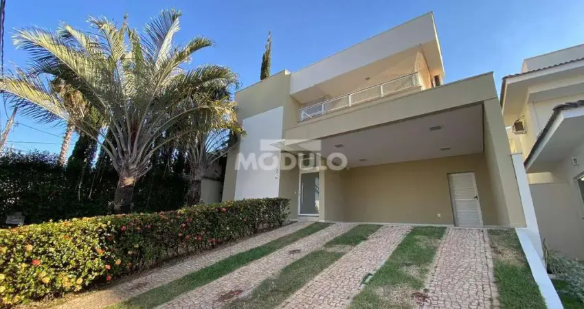 Casa para locação em condomínio no Bairro Nova Uberlândia com 4 suítes