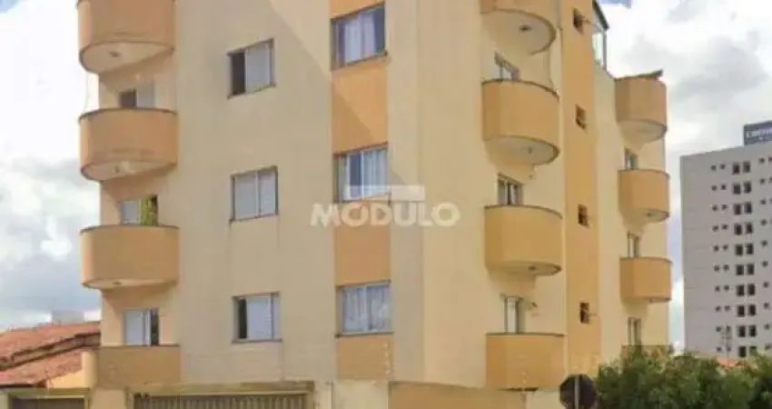 Apartamento disponível para locação no bairro santa mônica.
