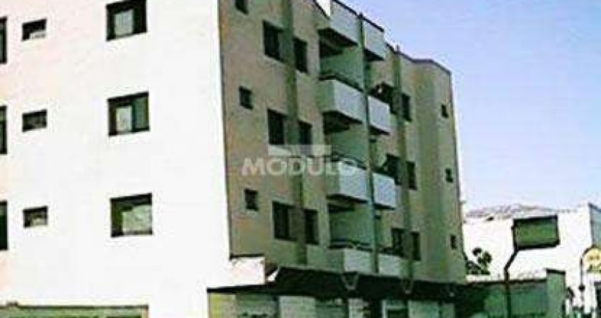 APARTAMENTO para aluguel, 3 quartos, 1 suíte, 1 vaga, Martins - Uberlândia/MG