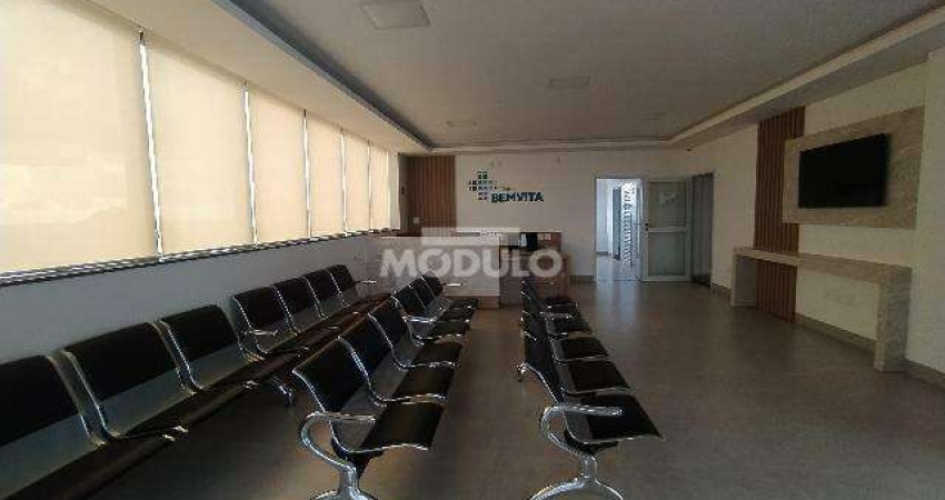 SALA para aluguel, 1 vaga, Osvaldo Rezende - Uberlândia/MG