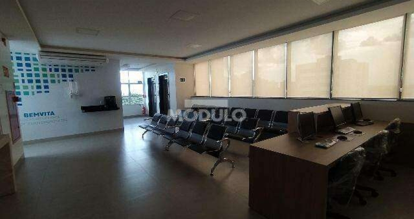 SALA para aluguel, 1 vaga, Osvaldo Rezende - Uberlândia/MG